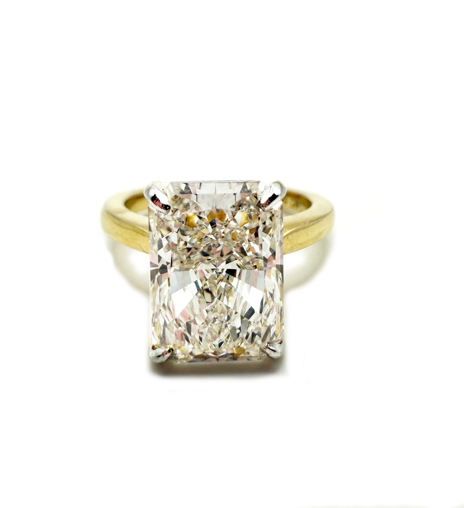 4.01 ct F VVS2 Radiant cut lab grown Bailey size 5