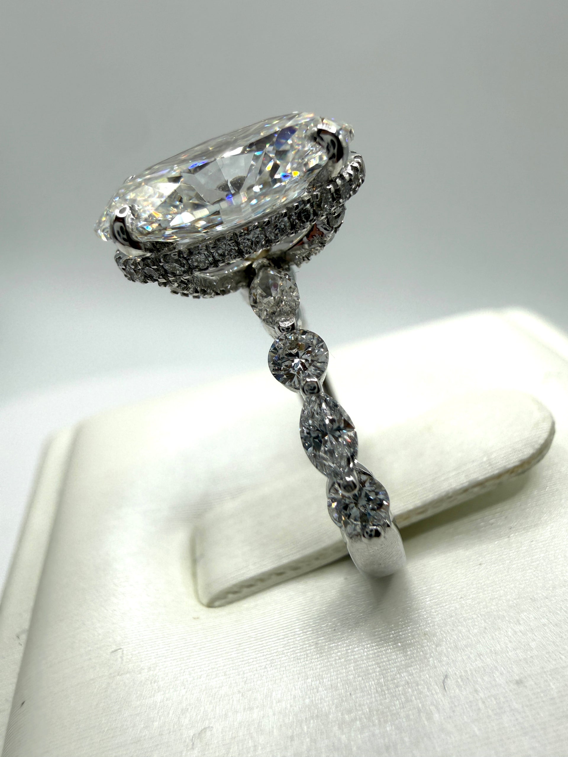 3.64ct Oval E VVS2 Lab Diamond Sedona Engagement ring in 14k White Gold Size 4.5 full pave