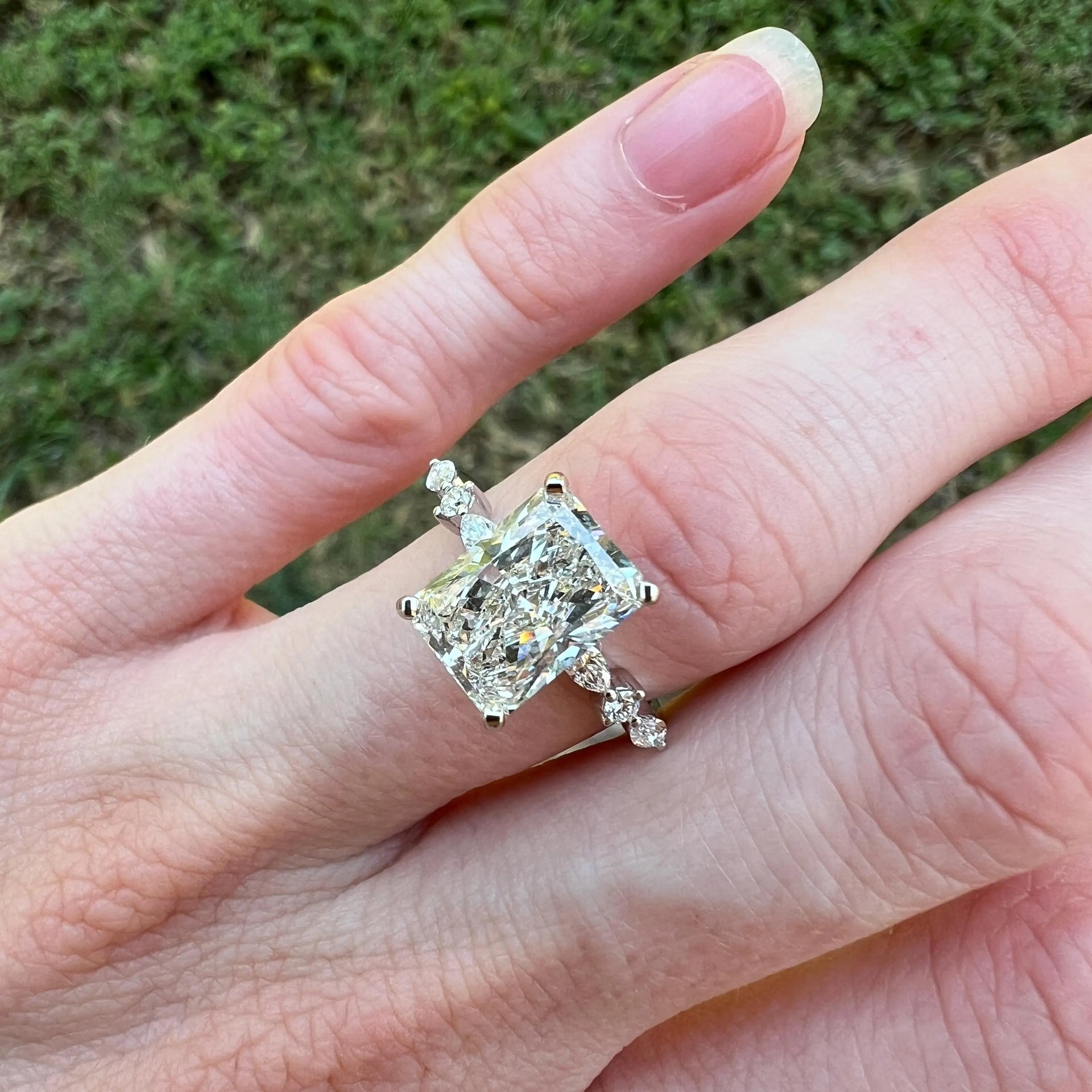 Custom 4.04ct E VS1 radiant cut lab diamond Sedona 14k Yellow Gold Size 5.5