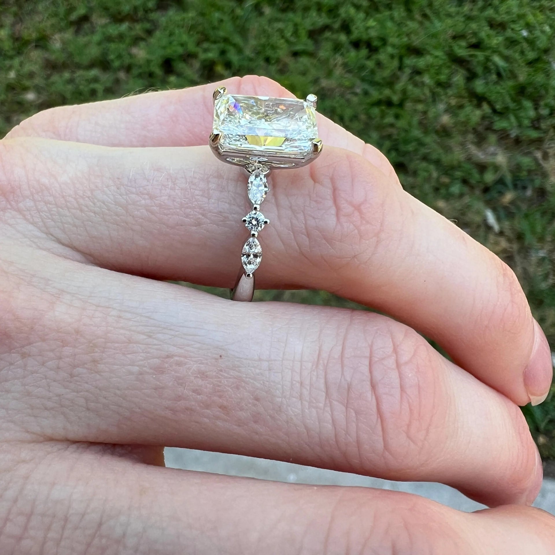 Custom 4.04ct E VS1 radiant cut lab diamond Sedona 14k Yellow Gold Size 5.5